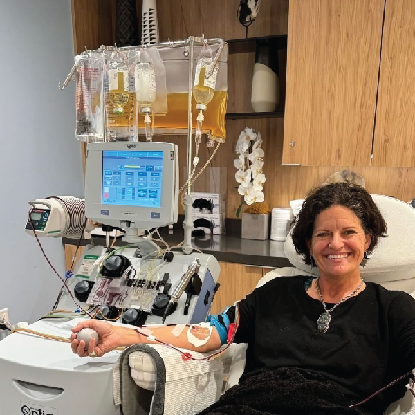 Dr. Mindy Pelz